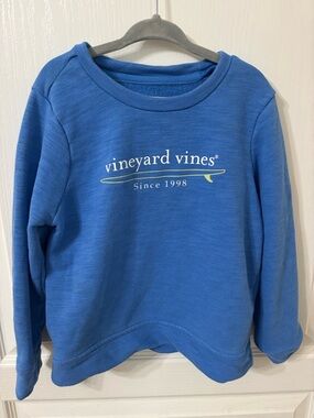 Vineyard Vines boy’s surfboard slub crewneck in tidal blue size 5